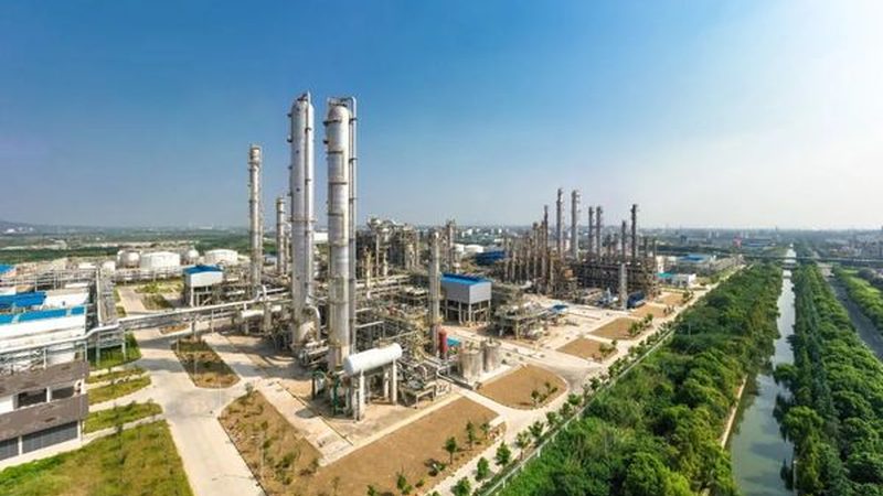 丙烯酸树脂涂料：揭秘其批发报价背后的关键因素**